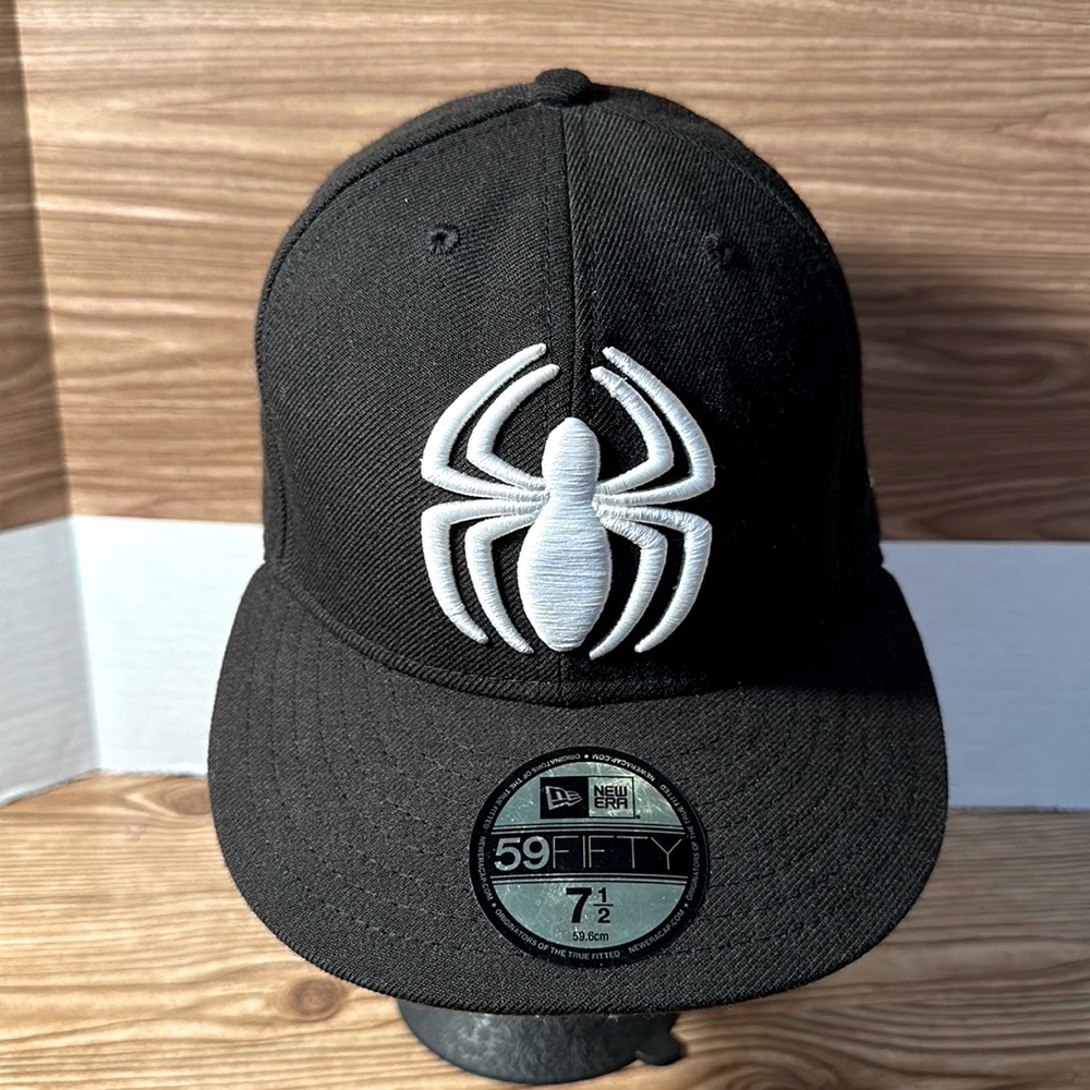 New Era Black and White Spider Logo Hat
